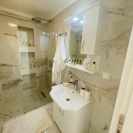 Lakeside Gardens - 2 Bedroom - Sleeps 6 Apartman Milas