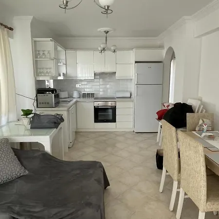 Appartement Lakeside Gardens - 2 Bedroom - Sleeps 6 *